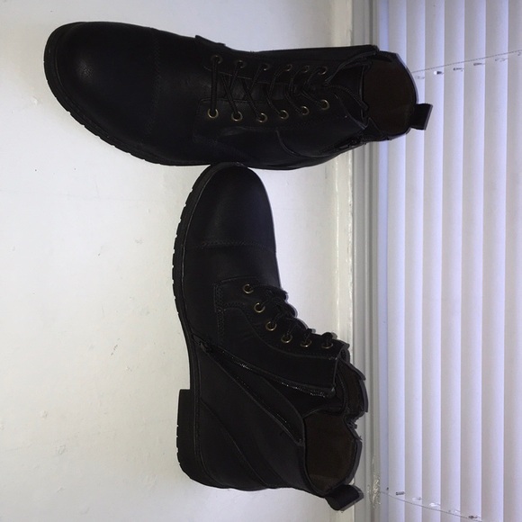 Men's boots size 8.5 - Picture 4 of 6